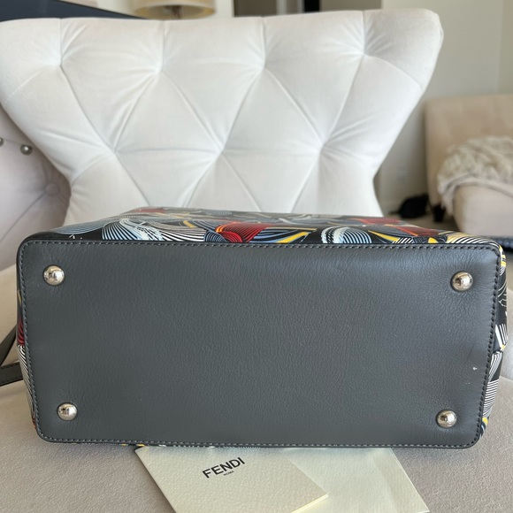 Rare Fendi runway 2jour Bag - Picture 6 of 13